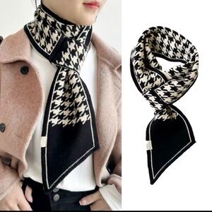 YNS Generic Black and White Houndstooth Scarf